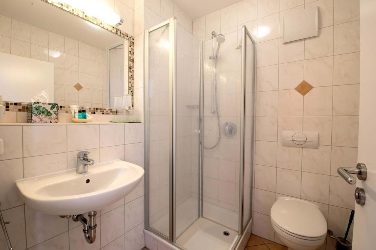 Gasthaus Hotel Ostermeier Attenkirchen Eksteriør bilde
