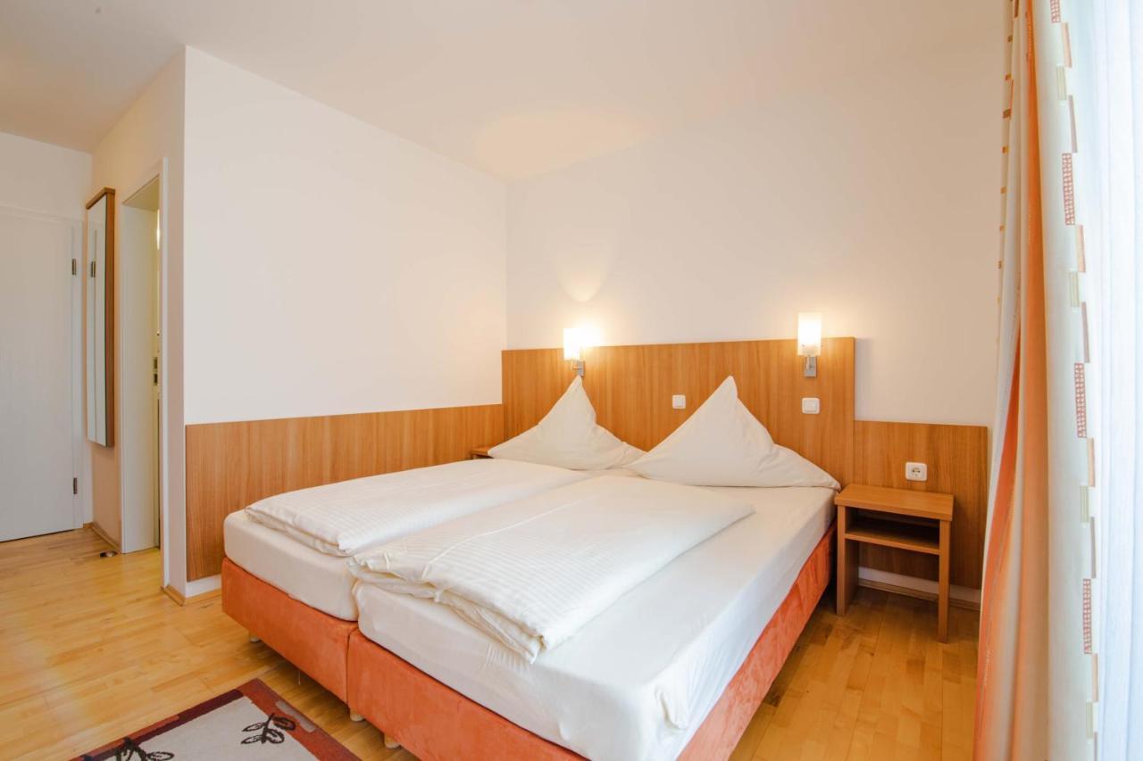 Gasthaus Hotel Ostermeier Attenkirchen Eksteriør bilde