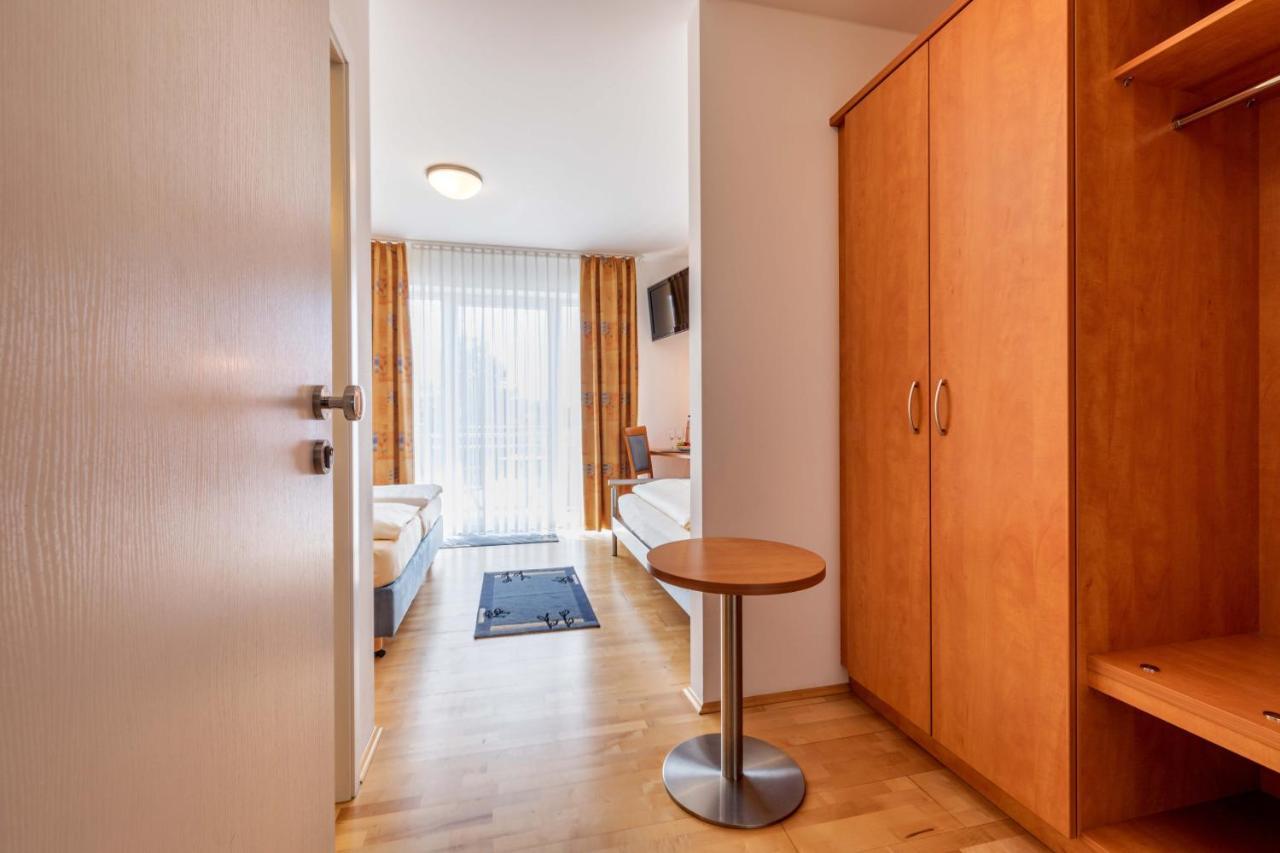Gasthaus Hotel Ostermeier Attenkirchen Eksteriør bilde